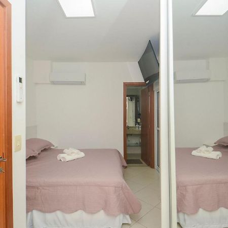 Apto Com Garagem E Lavanderia Em Frente A Praia Guaruja Exterior photo