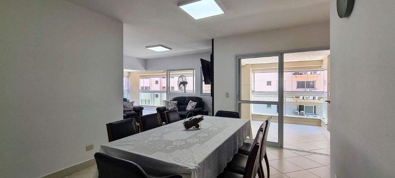 Apto Com Garagem E Lavanderia Em Frente A Praia Guaruja Exterior photo