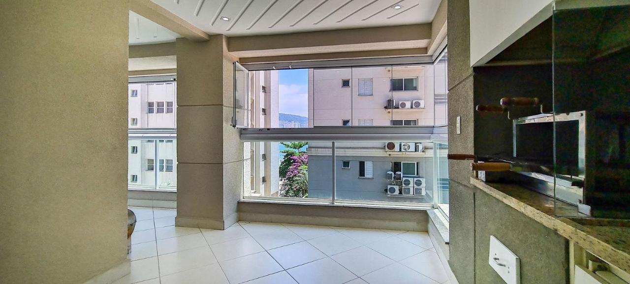 Apto Com Garagem E Lavanderia Em Frente A Praia Guaruja Exterior photo