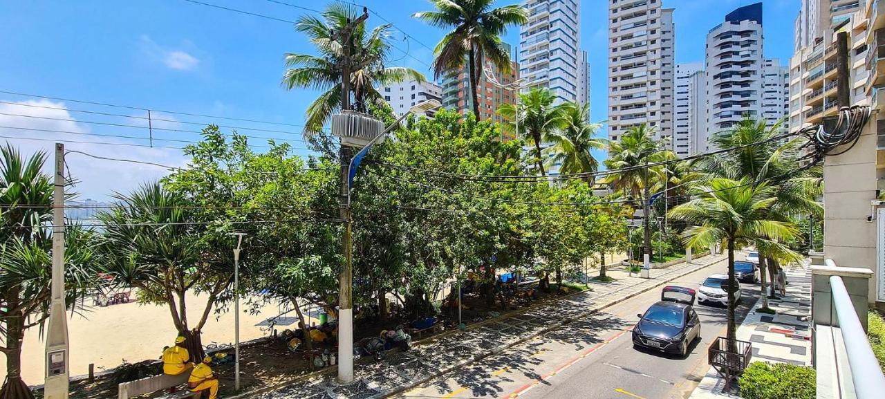Apto Com Garagem E Lavanderia Em Frente A Praia Guaruja Exterior photo